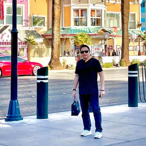 Meet your Posher, Hùng - Picture 1 of 1